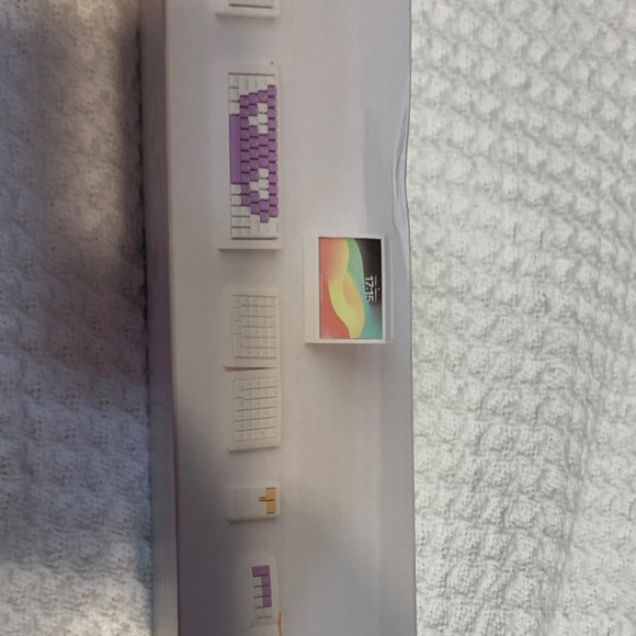 Low Profile Ergo-Split Keyboard - Picture 7 of 11